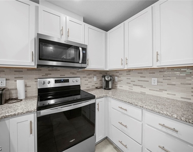 15121 Piping Plover Court - Photo Thumbnail 8