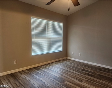 527 Hancock Bridge Parkway - Photo Thumbnail 12