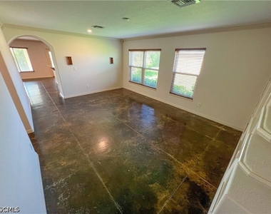 2032 Nw 5th Street - Photo Thumbnail 12