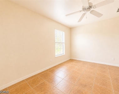 509 Ne 24th Place - Photo Thumbnail 14