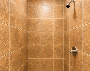509 Ne 24th Place - Photo Thumbnail 9