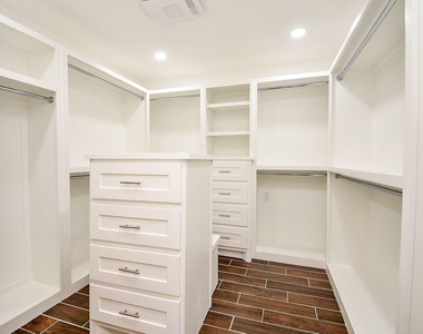 15614 Dawnbrook Drive - Photo Thumbnail 21