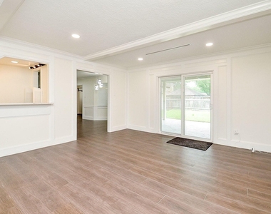 15614 Dawnbrook Drive - Photo Thumbnail 11