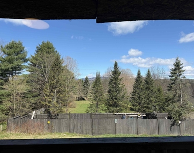 473 Maple - Photo Thumbnail 3