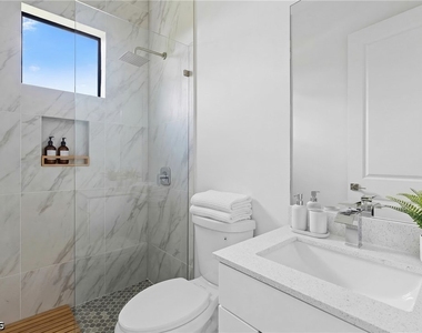 3617 Nw 38th Terrace - Photo Thumbnail 22