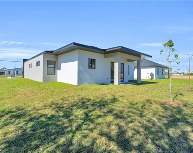 3617 Nw 38th Terrace - Photo Thumbnail 25