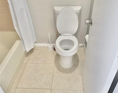 506 Se 26th Street - Photo Thumbnail 11