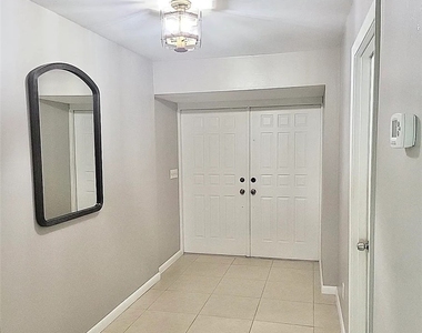 506 Se 26th Street - Photo Thumbnail 1