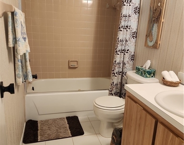 1064 Villa Drive - Photo Thumbnail 21