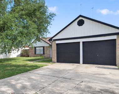 8203 Lone Quail Drive - Photo Thumbnail 1
