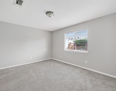 8203 Lone Quail Drive - Photo Thumbnail 23
