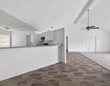 8203 Lone Quail Drive - Photo Thumbnail 10