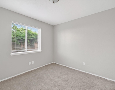 8203 Lone Quail Drive - Photo Thumbnail 21