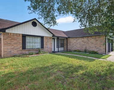 8203 Lone Quail Drive - Photo Thumbnail 2