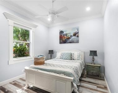 2202 Grove Drive - Photo Thumbnail 18