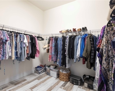 2202 Grove Drive - Photo Thumbnail 46