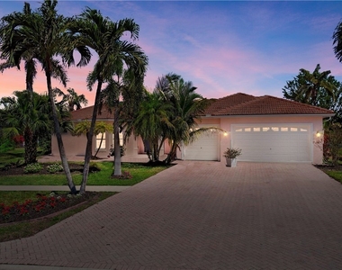 2202 Grove Drive - Photo Thumbnail 34