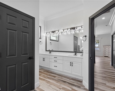 2202 Grove Drive - Photo Thumbnail 25
