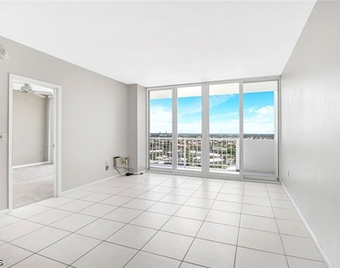 140 Seaview Ct Seaview Court - Photo Thumbnail 2