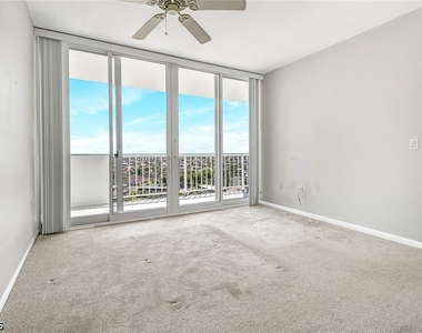 140 Seaview Ct Seaview Court - Photo Thumbnail 13