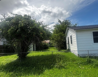 4222 Sevan Street - Photo Thumbnail 7