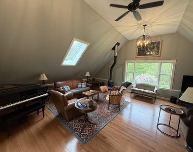 808 South End - Photo Thumbnail 19