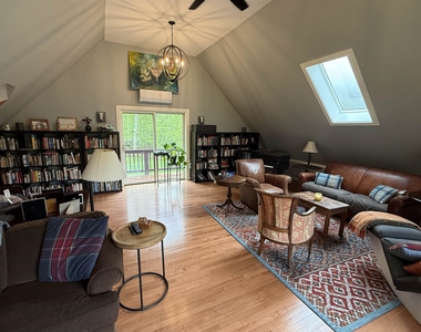 808 South End - Photo Thumbnail 18