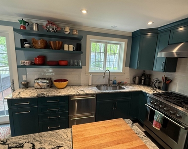 808 South End - Photo Thumbnail 7