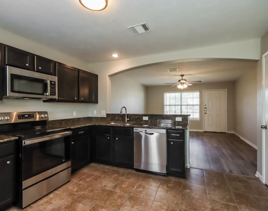 261 Kellyn Court - Photo Thumbnail 5