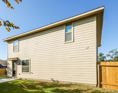 261 Kellyn Court - Photo Thumbnail 14
