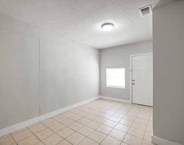 8410 Bob White Drive - Photo Thumbnail 8