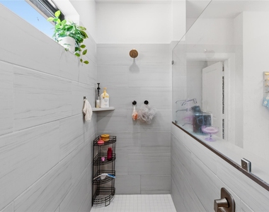 1530 Noble Park Drive - Photo Thumbnail 27