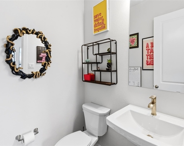 1530 Noble Park Drive - Photo Thumbnail 13