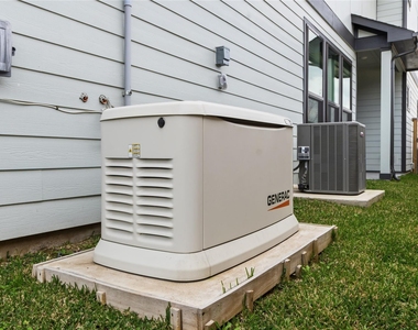 1530 Noble Park Drive - Photo Thumbnail 15