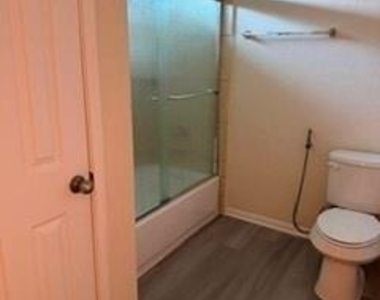 18607 Windy Stone Drive - Photo Thumbnail 15