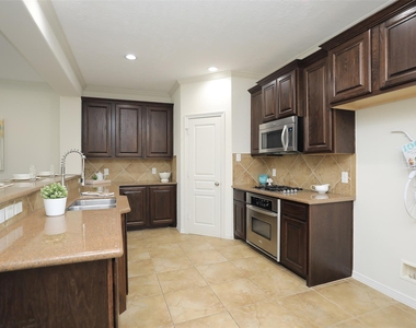 1311 Bingham Street - Photo Thumbnail 15