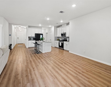 4604 Spoon Bill Cove Drive - Photo Thumbnail 5
