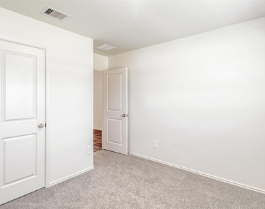 30846 Brightwell Bend - Photo Thumbnail 11