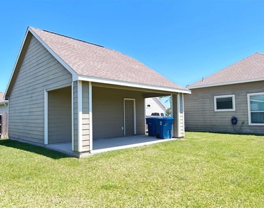15715 Crosby Hall Drive - Photo Thumbnail 9
