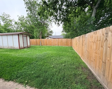 4103 Delhi Street - Photo Thumbnail 5