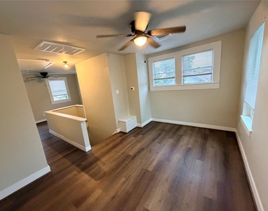 4103 Delhi Street - Photo Thumbnail 26