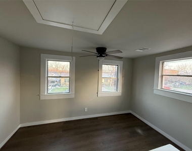 4103 Delhi Street - Photo Thumbnail 12