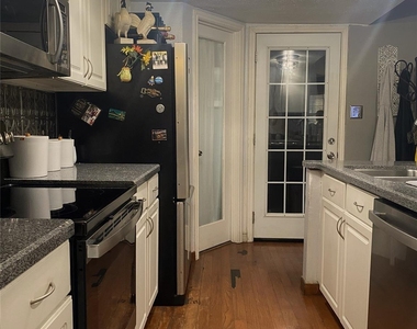 70 Evanston Street - Photo Thumbnail 4