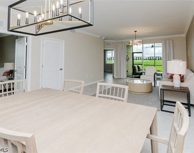 5467 Double Eagle Circle - Photo Thumbnail 13