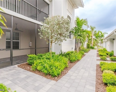 5467 Double Eagle Circle - Photo Thumbnail 3