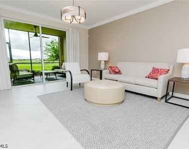 5467 Double Eagle Circle - Photo Thumbnail 10