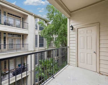 5353 Memorial Drive - Photo Thumbnail 5