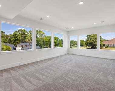114 Bentwood Dr - Photo Thumbnail 15