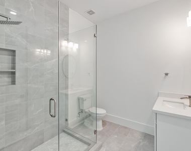 114 Bentwood Dr - Photo Thumbnail 22