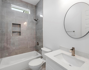 114 Bentwood Dr - Photo Thumbnail 24